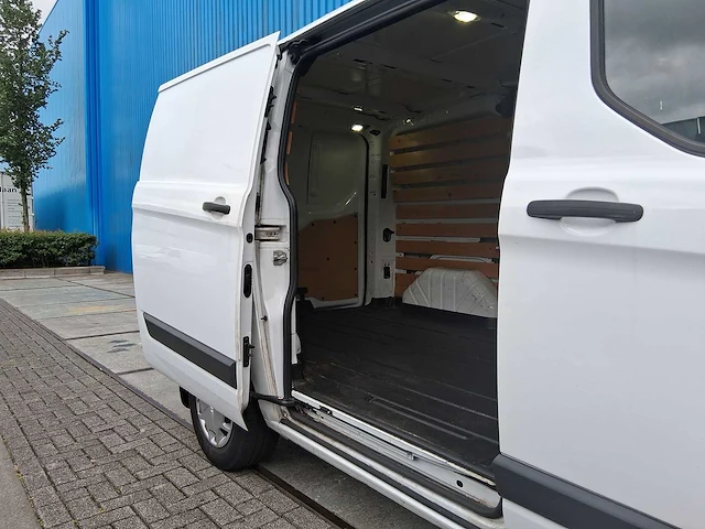 Ford transit custom 270 2.2 tdci l1h1 trend van | vp-210-v - afbeelding 24 van  31