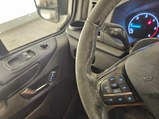 Ford transit custom 280 2.0 tdci l1h2 trend , v-305-pg - afbeelding 10 van  13