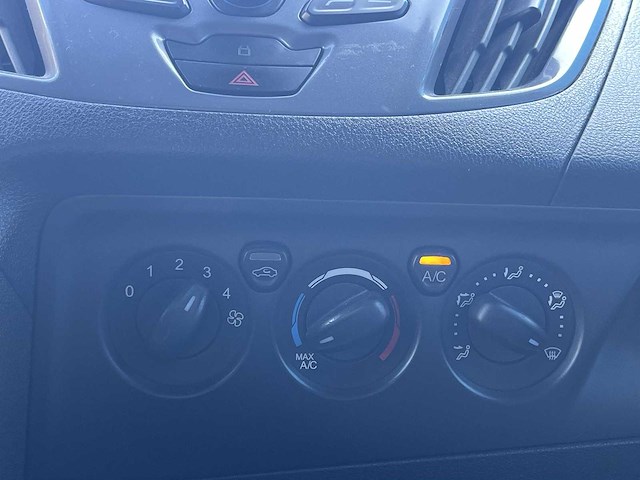 Ford transit custom 290 2.0 tdci automaat l2h1 limited - dubbel cabin | v-387-kg - afbeelding 19 van  25