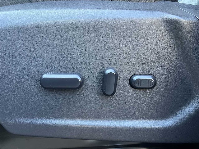 Ford transit custom 290 2.0 tdci automaat l2h1 limited - dubbel cabin | v-387-kg - afbeelding 6 van  25