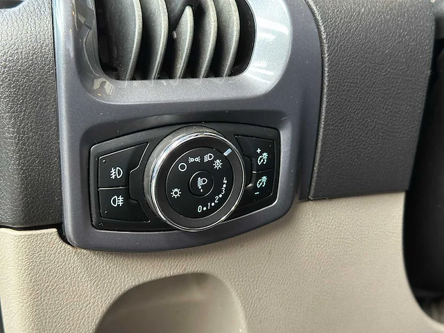 Ford transit custom 290 2.0 tdci l2h1ldc dubbele cabine 170pk 2017, v-477-hz - afbeelding 24 van  49