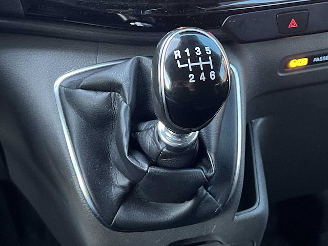 Ford transit custom 300 2.0 tdci l2h1ldc | vrn-08-j - afbeelding 11 van  27