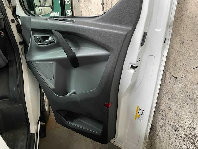 Ford transit custom 310 2.0 tdci trend (9 persoons) 105 2017, k-045-zn - afbeelding 28 van  37