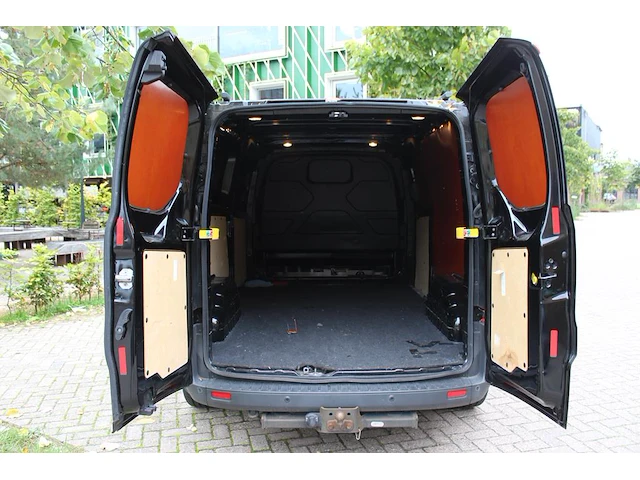 Ford transit custom automaat diesel met kenteken v-642-nb. datum eerste toelating 13-04-2018. - afbeelding 7 van  16