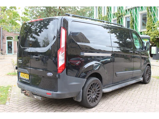 Ford transit custom automaat diesel met kenteken v-642-nb. datum eerste toelating 13-04-2018. - afbeelding 8 van  16