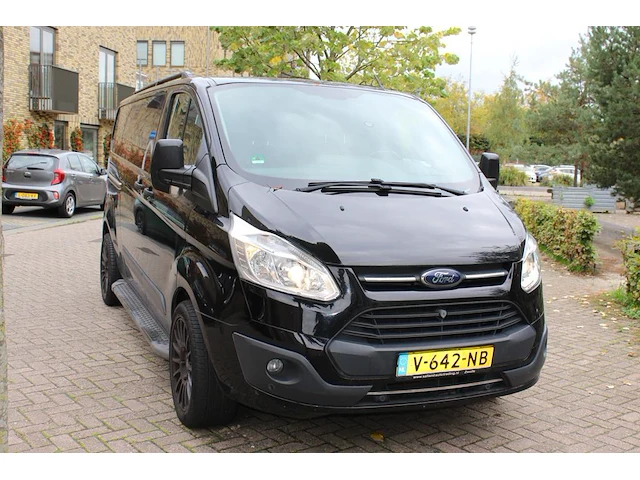 Ford transit custom automaat diesel met kenteken v-642-nb. datum eerste toelating 13-04-2018. - afbeelding 1 van  16