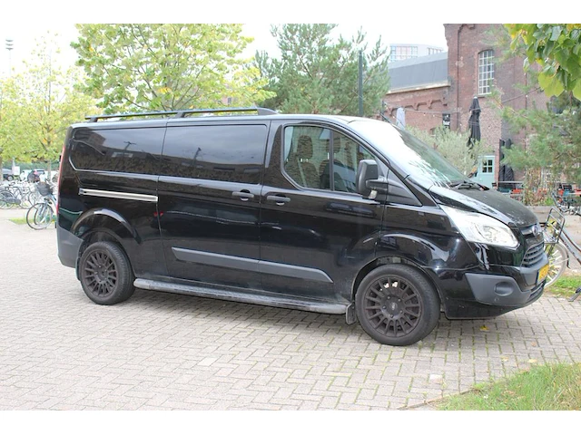 Ford transit custom automaat diesel met kenteken v-642-nb. datum eerste toelating 13-04-2018. - afbeelding 10 van  16