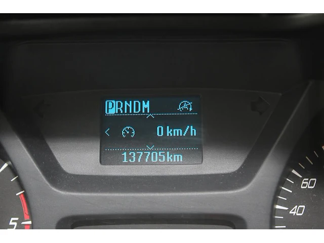 Ford transit custom automaat diesel met kenteken v-642-nb. datum eerste toelating 13-04-2018. - afbeelding 15 van  16