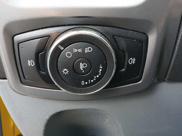 Ford transit custom l2 2.0 tdci euro 6 bedrijfswagen - afbeelding 7 van  18
