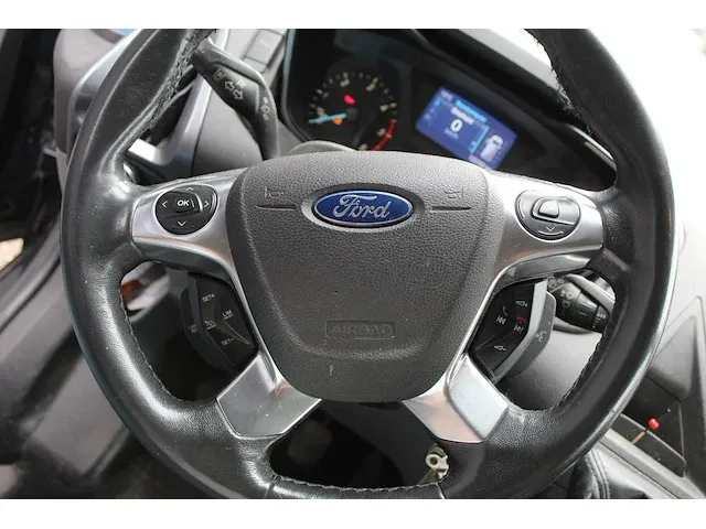 Ford transit custom met kenteken vv-778-d. datum eerste toelating 29-03-2016. - afbeelding 7 van  20