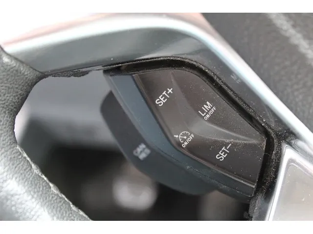 Ford transit custom met kenteken vv-778-d. datum eerste toelating 29-03-2016. - afbeelding 8 van  20