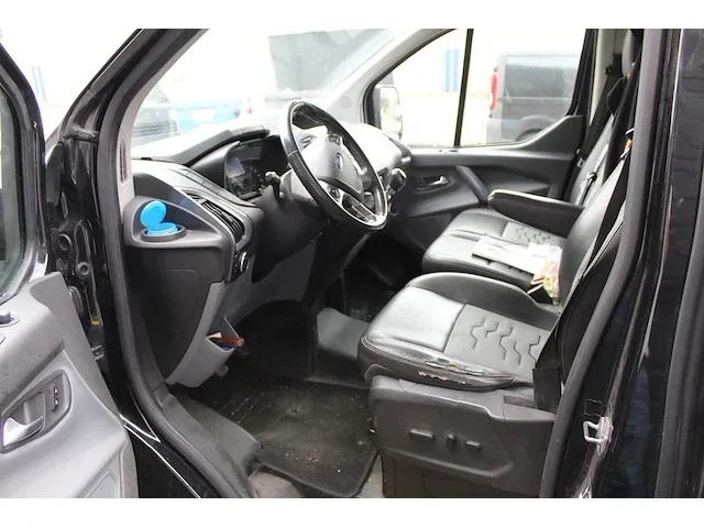 Ford transit custom met kenteken vv-778-d. datum eerste toelating 29-03-2016. - afbeelding 18 van  20