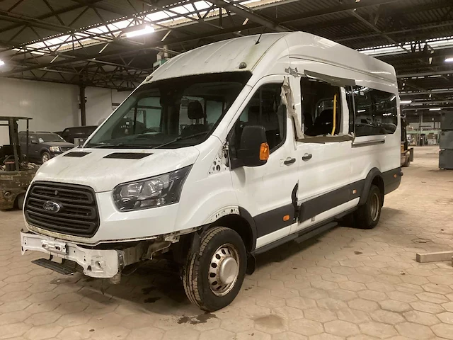 Ford transit touringcar - afbeelding 1 van  18