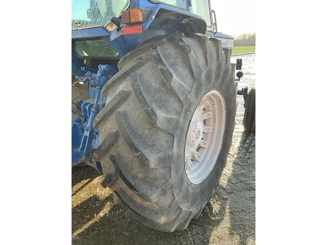 Ford tw-10 oldtimer tractor - afbeelding 18 van  32