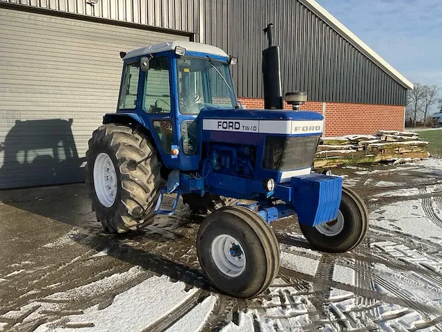 Ford tw-10 oldtimer tractor - afbeelding 23 van  32