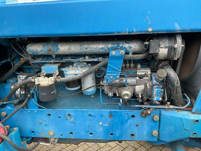 Ford tw-20 vierwielaangedreven landbouwtractor - afbeelding 2 van  28
