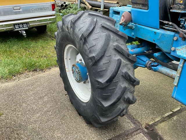 Ford tw-20 vierwielaangedreven landbouwtractor - afbeelding 17 van  28