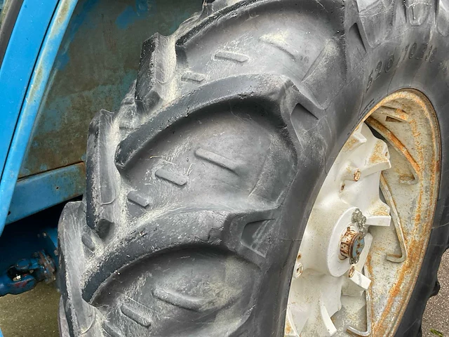 Ford tw-20 vierwielaangedreven landbouwtractor - afbeelding 18 van  28