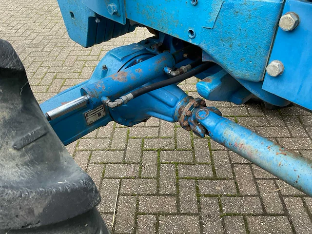 Ford tw-20 vierwielaangedreven landbouwtractor - afbeelding 24 van  28