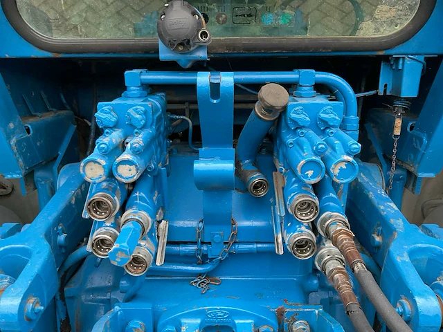 Ford tw-35 vierwielaangedreven landbouwtractor - afbeelding 4 van  30