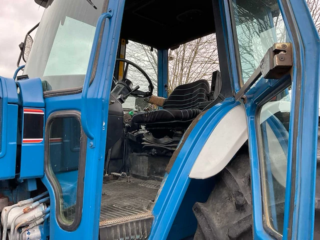 Ford tw-35 vierwielaangedreven landbouwtractor - afbeelding 9 van  30