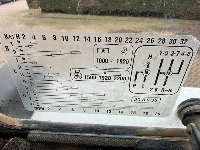 Ford tw-35 vierwielaangedreven landbouwtractor - afbeelding 16 van  30
