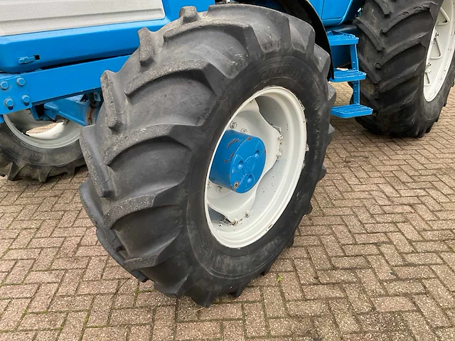 Ford tw-35 vierwielaangedreven landbouwtractor - afbeelding 17 van  30
