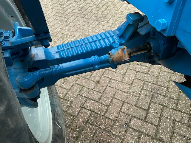Ford tw-35 vierwielaangedreven landbouwtractor - afbeelding 26 van  30