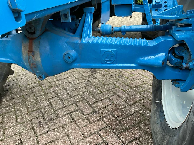 Ford tw-35 vierwielaangedreven landbouwtractor - afbeelding 27 van  30