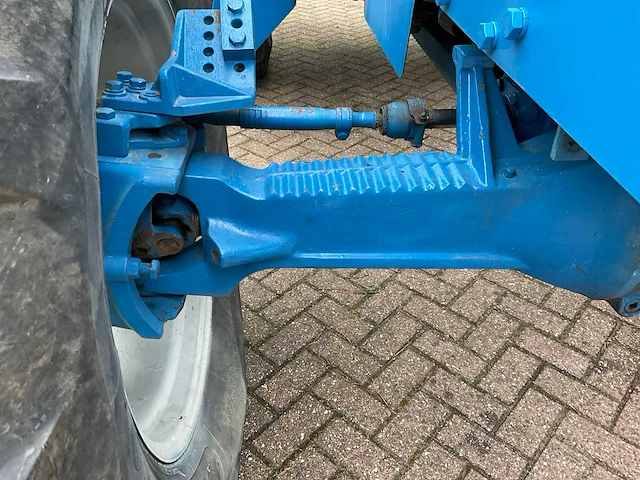 Ford tw-35 vierwielaangedreven landbouwtractor - afbeelding 28 van  30