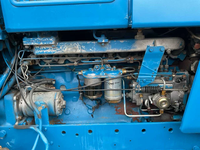 Ford tw-35 vierwielaangedreven landbouwtractor - afbeelding 29 van  30