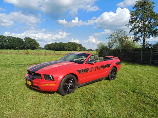 Ford usa - mustang - 4.0 v6 - cabrio - nh-451-d - 2005 - afbeelding 1 van  13