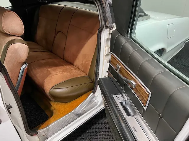 Ford usa - thunderbird v8 - suïcide doors -oldtimer -1969 - afbeelding 9 van  31