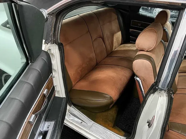 Ford usa - thunderbird v8 - suïcide doors -oldtimer -1969 - afbeelding 10 van  31