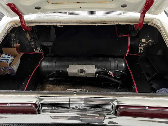 Ford usa - thunderbird v8 - suïcide doors -oldtimer -1969 - afbeelding 20 van  31