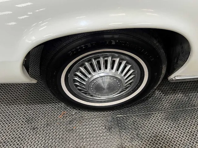 Ford usa - thunderbird v8 - suïcide doors -oldtimer -1969 - afbeelding 22 van  31