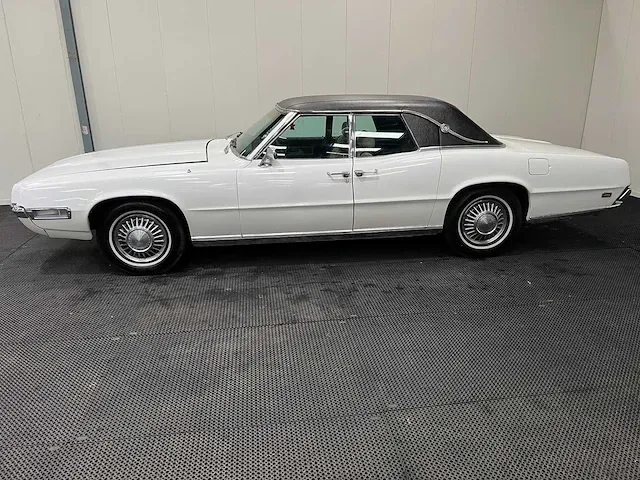 Ford usa - thunderbird v8 - suïcide doors -oldtimer -1969 - afbeelding 12 van  31