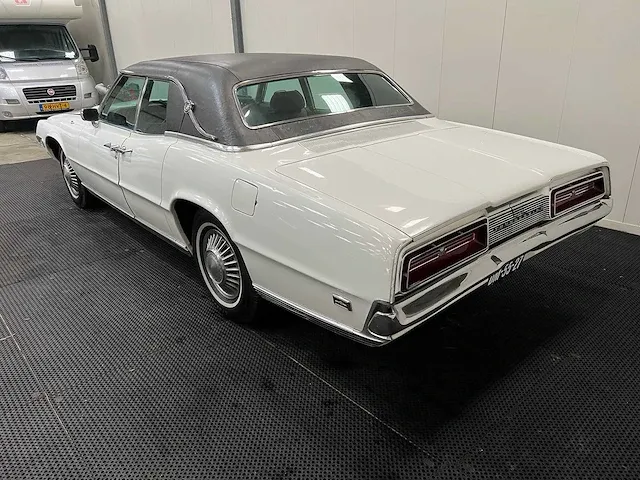 Ford usa - thunderbird v8 - suïcide doors -oldtimer -1969 - afbeelding 26 van  31