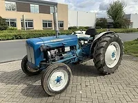 Fordson dexta oldtimer tractor - afbeelding 1 van  10