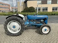 Fordson dexta oldtimer tractor - afbeelding 6 van  10