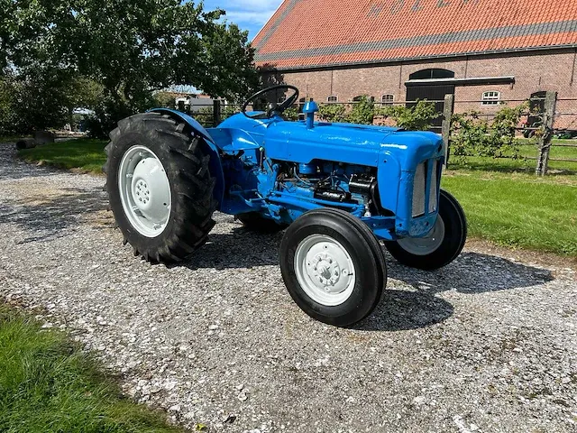 Fordson dexta oldtimer tractor - afbeelding 14 van  20