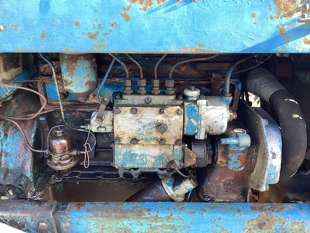 Fordson major oldtimer tractor - afbeelding 3 van  24