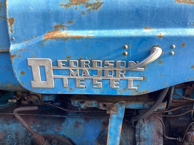 Fordson major oldtimer tractor - afbeelding 5 van  24