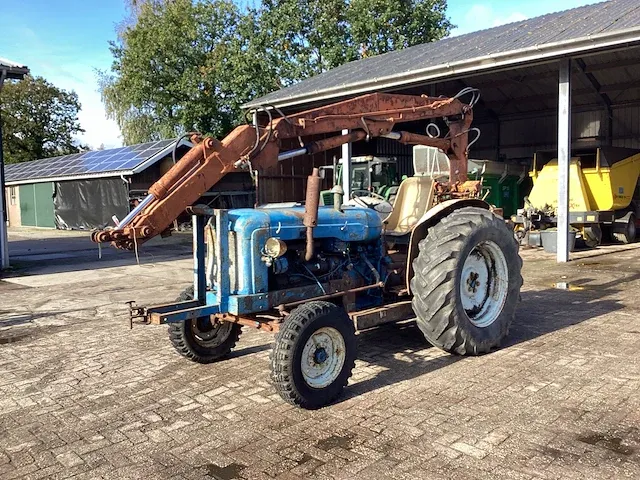 Fordson major oldtimer tractor - afbeelding 1 van  24