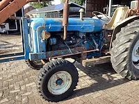 Fordson major oldtimer tractor - afbeelding 22 van  24