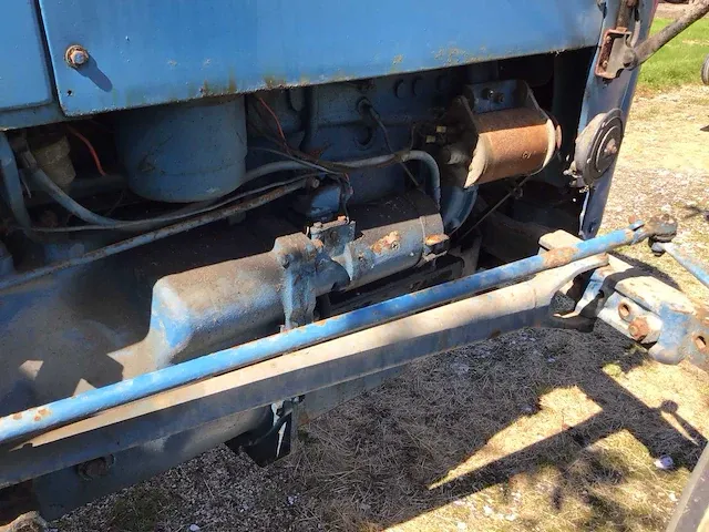 Fordson super dexta oldtimer tractor - afbeelding 3 van  14