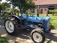 Fordson super dexta oldtimer tractor - afbeelding 11 van  14