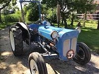 Fordson super dexta oldtimer tractor - afbeelding 12 van  14