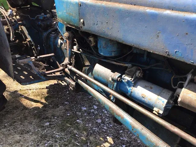Fordson super dexta oldtimer tractor - afbeelding 2 van  17