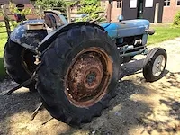 Fordson super dexta oldtimer tractor - afbeelding 13 van  17